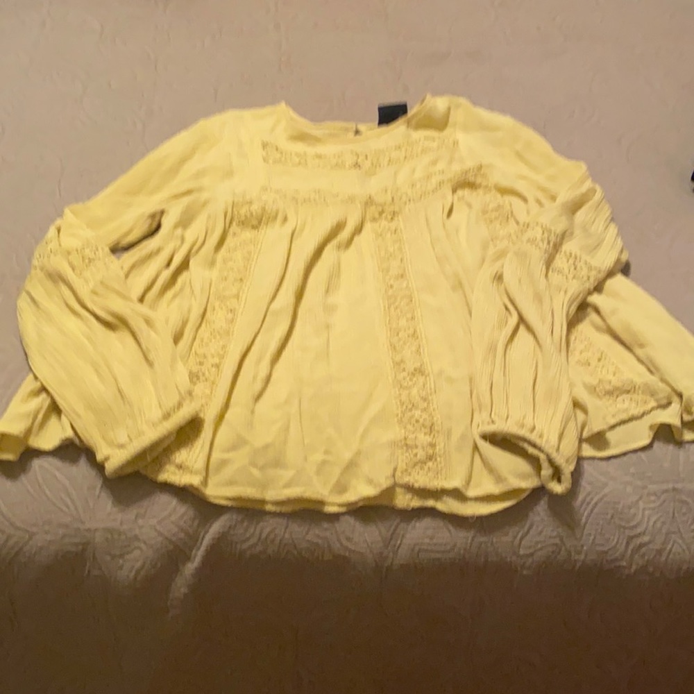 Scoop long sleeve blouse